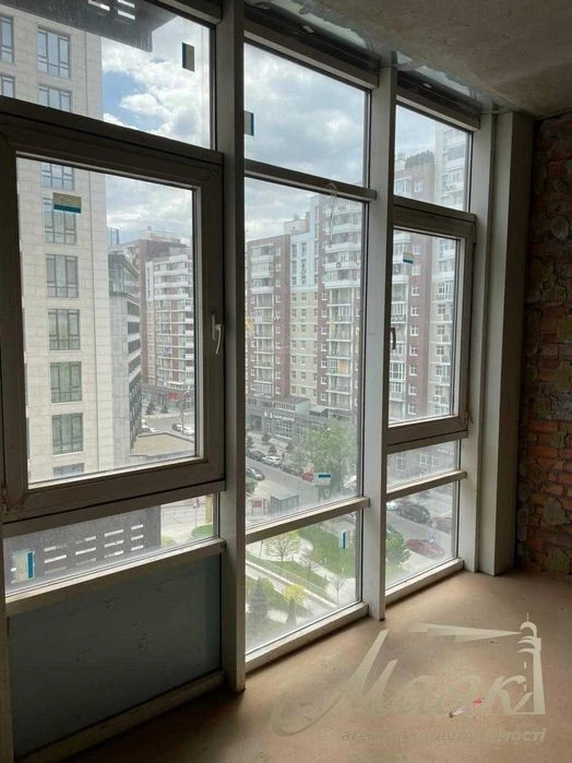 4-room apartment for sale in Bulvar Fontanov residential complex, ul. Sap