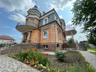 Sale / House / Beregova Street, Hatne (430 m2) 30 acres