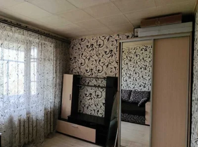 Продам 2 комнатную квартиру в кирпичном доме на ул. ак. Забо
