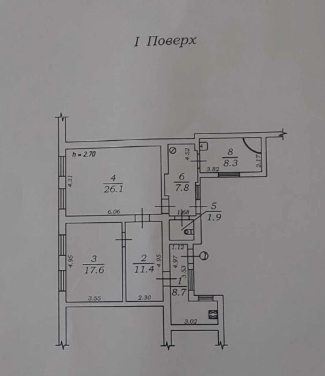 3-комнатная квартира (80 м2) на участке с местом для автомобиля и небольшим двором