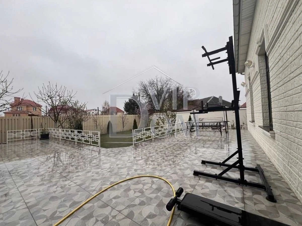 Будинок на березі моря в Царському Селі (Черноморка)