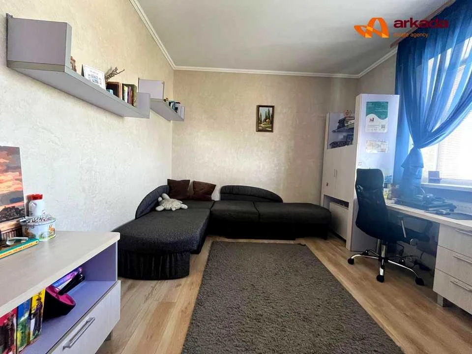 Apartment. Ivano-Frankivsk, Zalesnicha St.