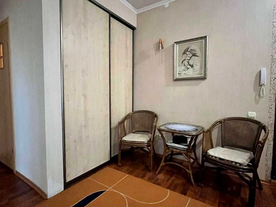 Apartment. Ivano-Frankivsk, Zalesnicha St.