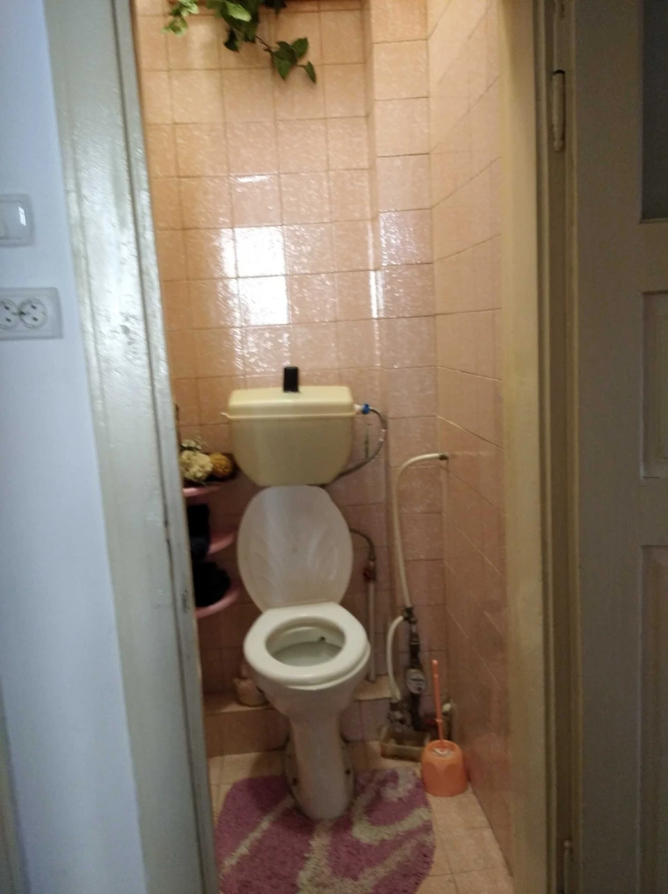 Продаю 4-х кімнатну квартиру в центрі