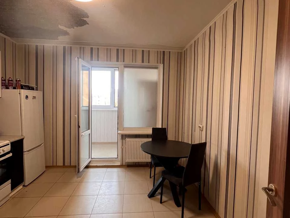 Apartment. Miloslavska st., Kyiv