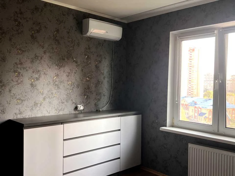 Apartment. Miloslavska st., Kyiv