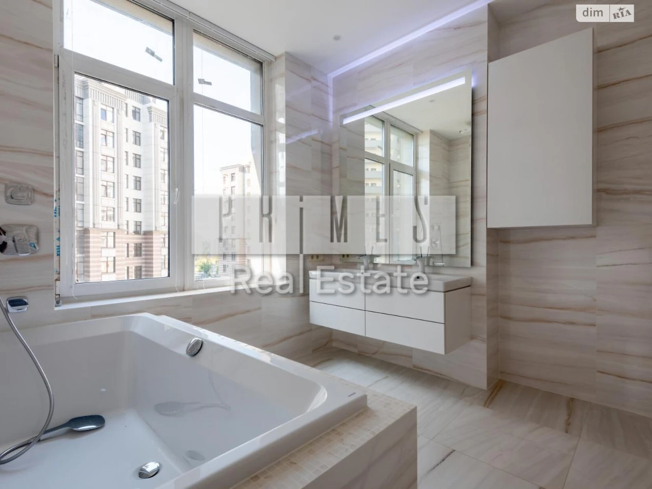 Long-Term Rental Apartment, Chorna Hora