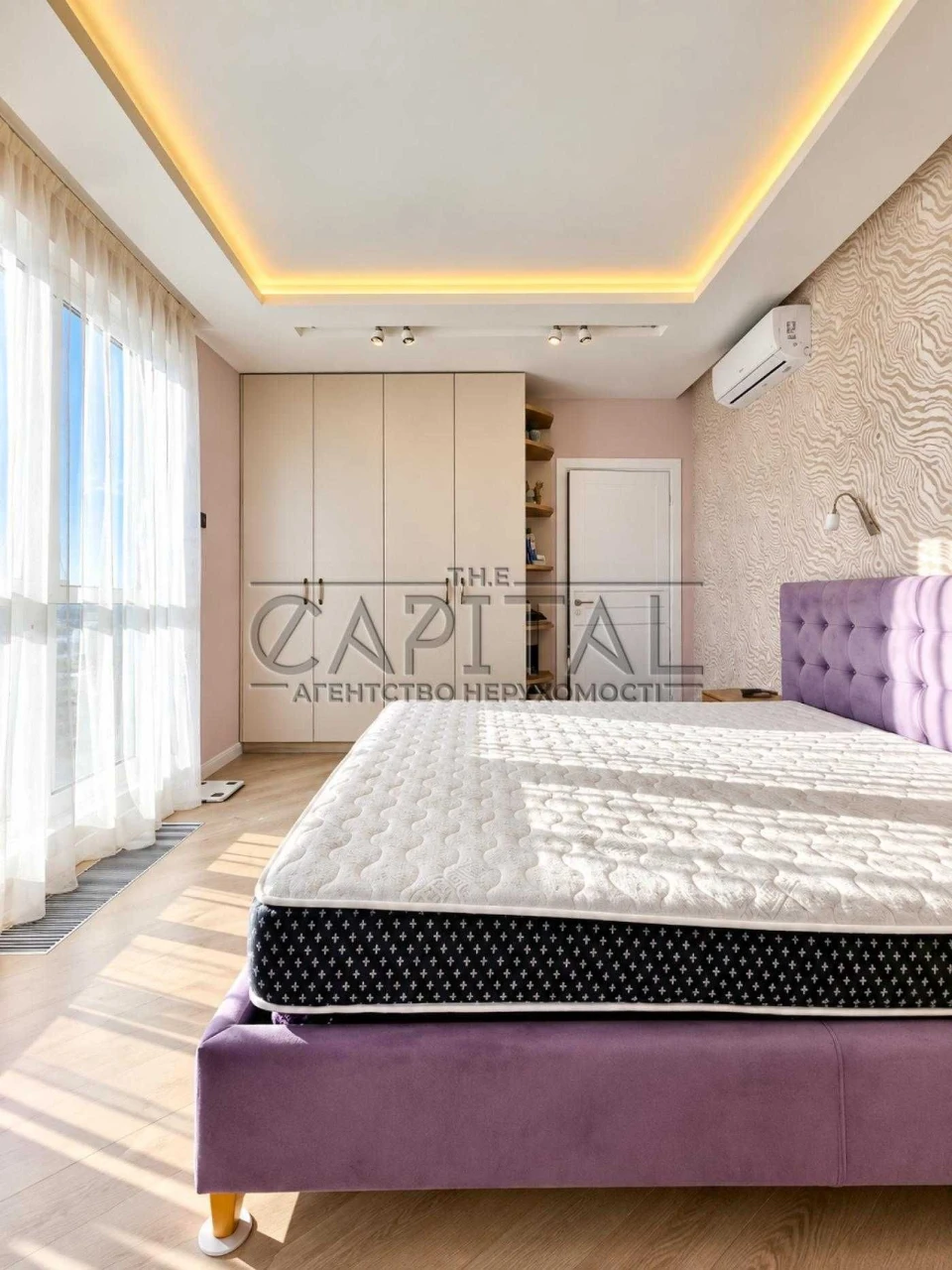 Buy a 3-bedroom Apartment in ЖК Лебединий/Панормана