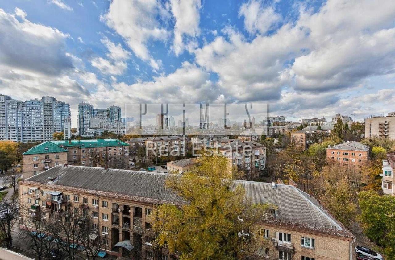 Sale of a 1-bedroom apartment 64 sq.m. in the Pechersk area in a new building