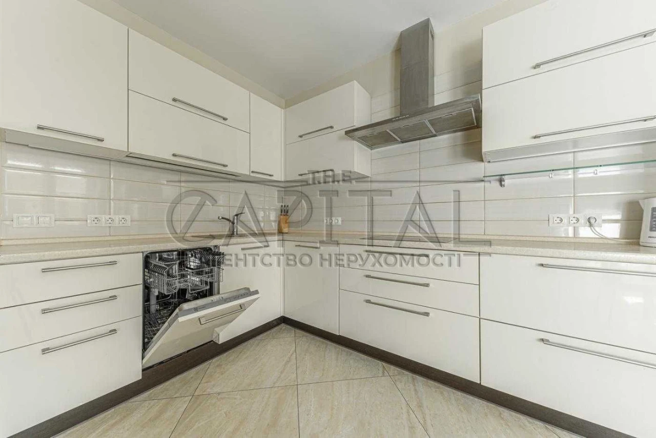 Продаж / Трикімнатна квартира 110 м2 / Дмитрівська 75 / Шевч