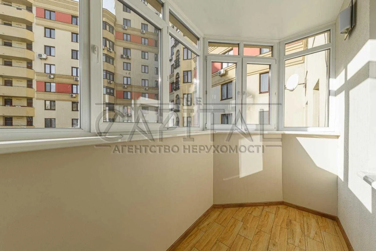 Продаж / Трикімнатна квартира 110 м2 / Дмитрівська 75 / Шевч
