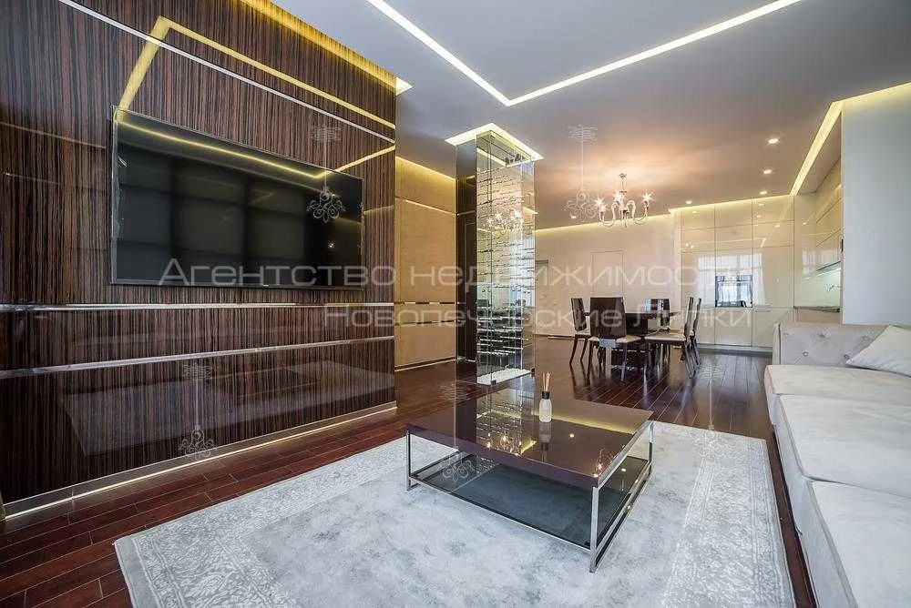 Sale of a spacious 4-room apartment 130m2 in residential complex "Novopechersk"
