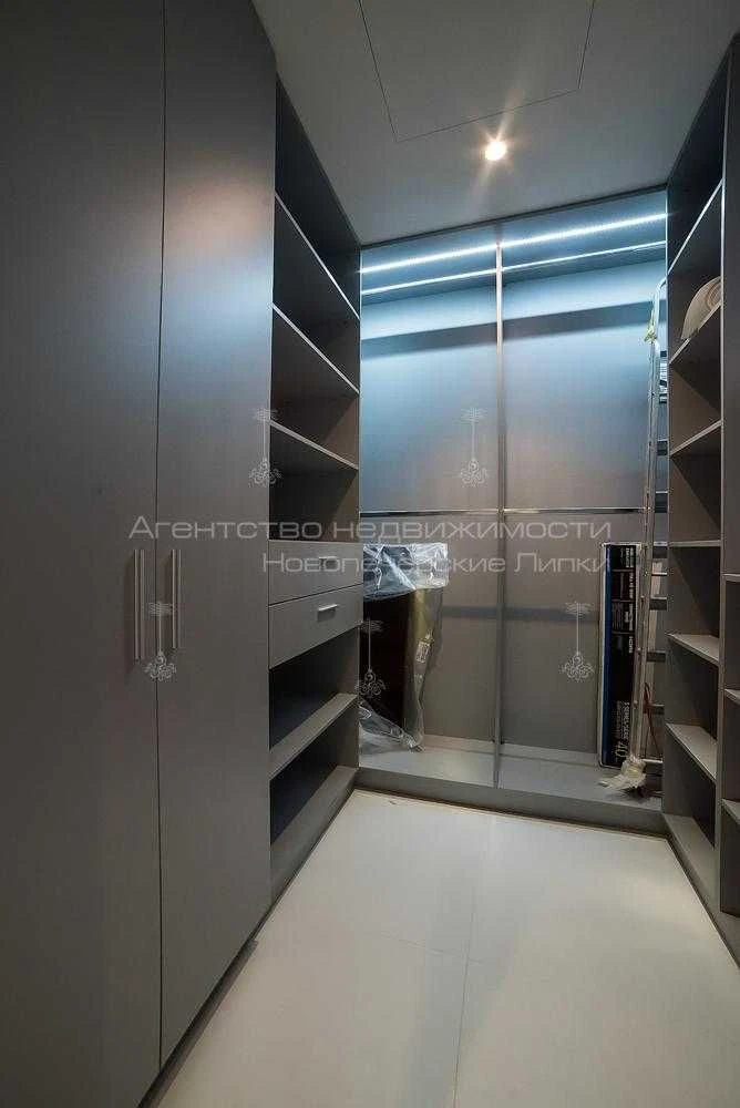 Sale of a spacious 4-room apartment 130m2 in residential complex "Novopechersk"