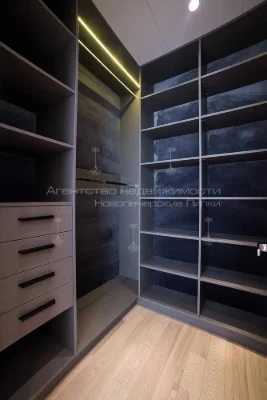 Sale of a spacious 4-room apartment 130m2 in residential complex "Novopechersk"
