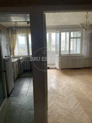 Продаж 1к квартири рядом с метро, лесом и озером