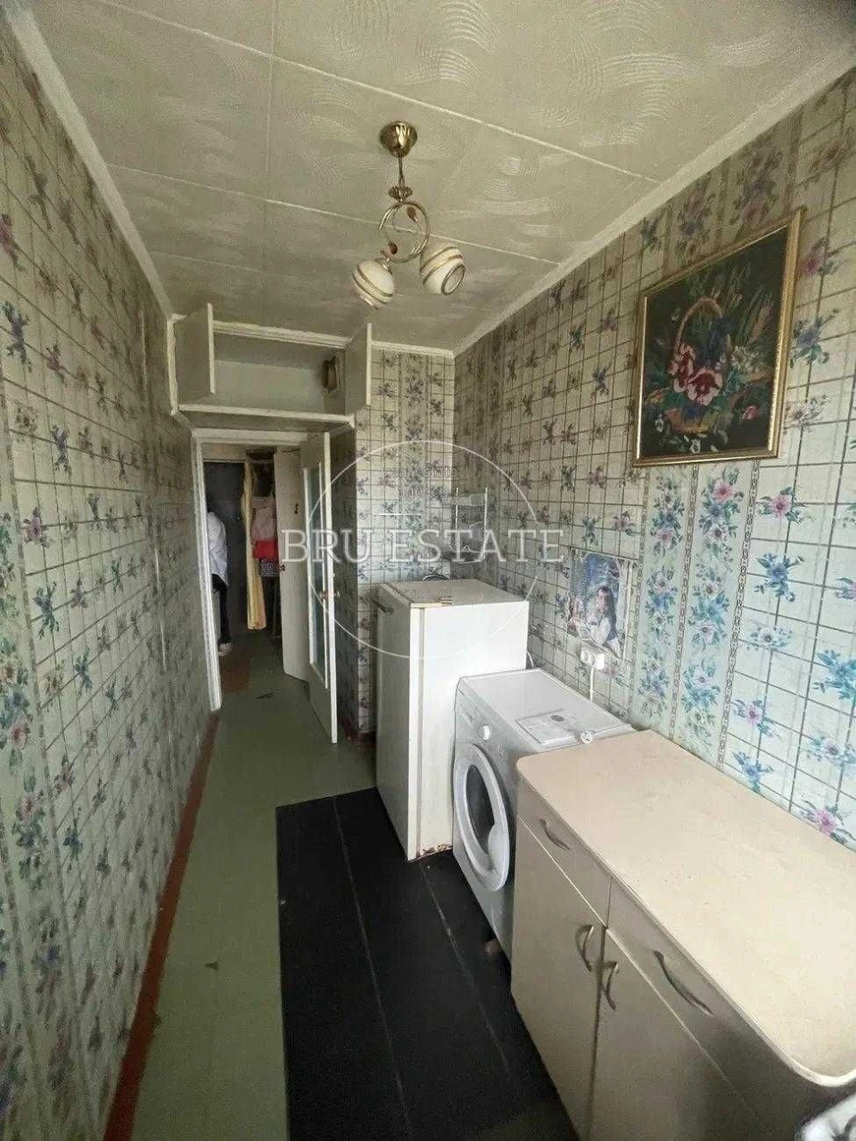 Продаж 1к квартири рядом с метро, лесом и озером