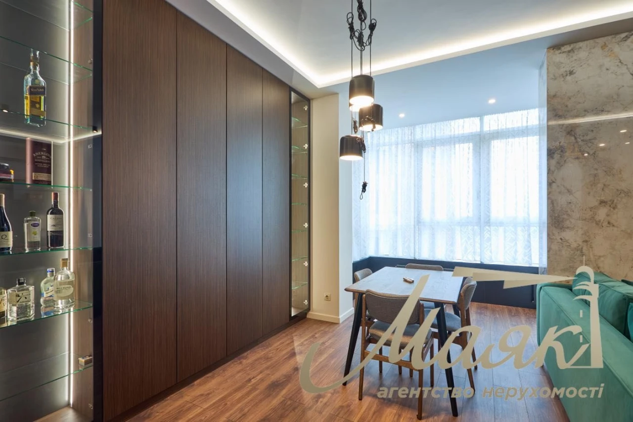 Продажа 3-комнатной квартиры в центре Киева, Печерск