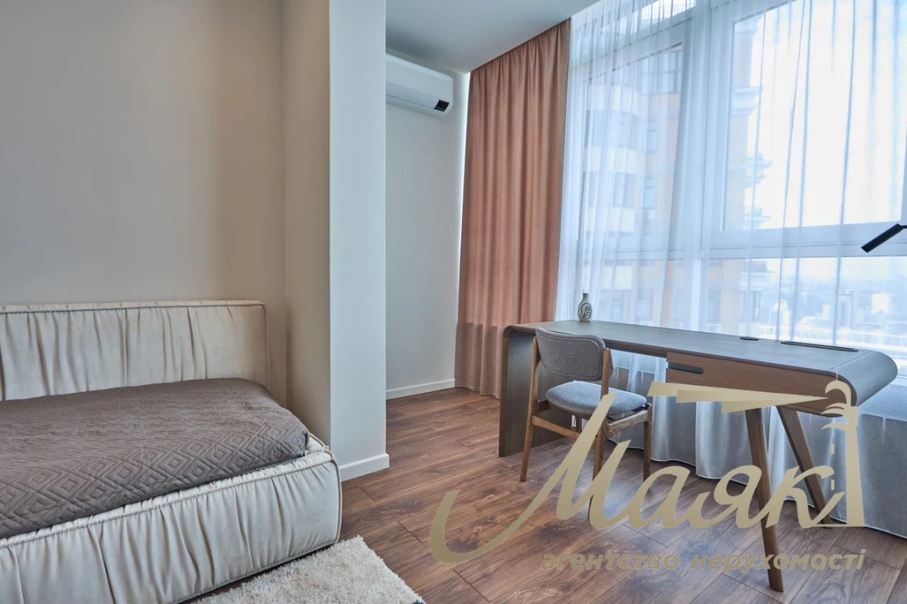 Продажа 3-комнатной квартиры в центре Киева, Печерск