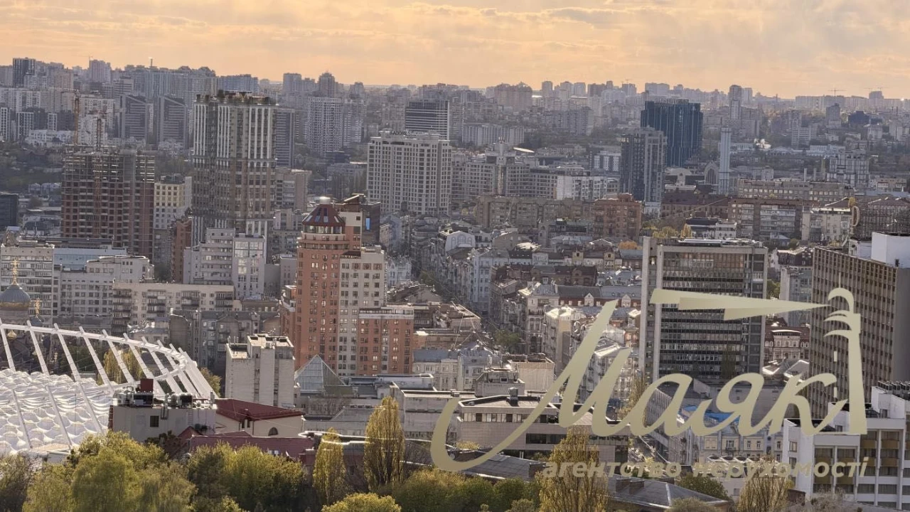 Продажа 3-комнатной квартиры в центре Киева, Печерск