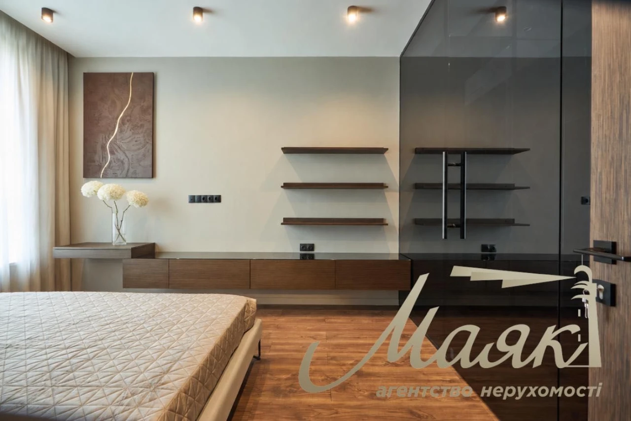 Продажа 3-комнатной квартиры в центре Киева, Печерск