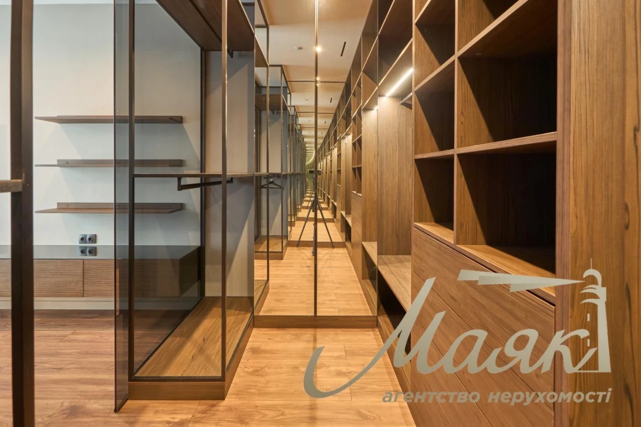 Продажа 3-комнатной квартиры в центре Киева, Печерск