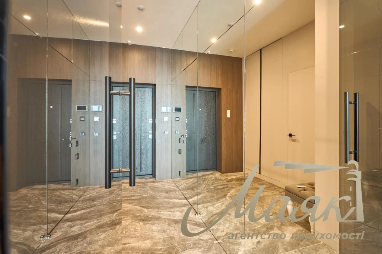 Продажа 3-комнатной квартиры в центре Киева, Печерск