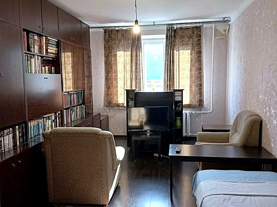 Квартира. Одесса, улица Бреуса