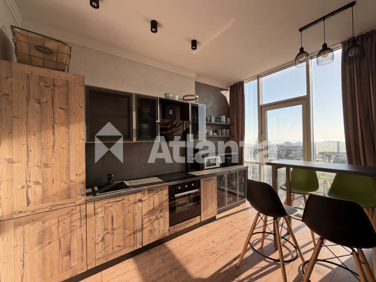 Center! Residence "17 Pearl" - Renovated. Astashkina Street.