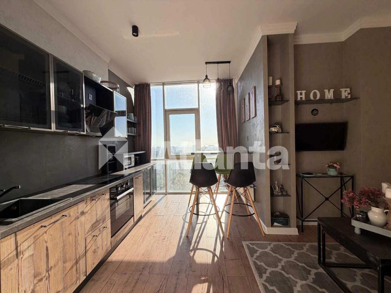 Center! Residence "17 Pearl" - Renovated. Astashkina Street.
