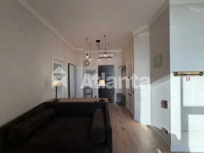 Center! Residence "17 Pearl" - Renovated. Astashkina Street.