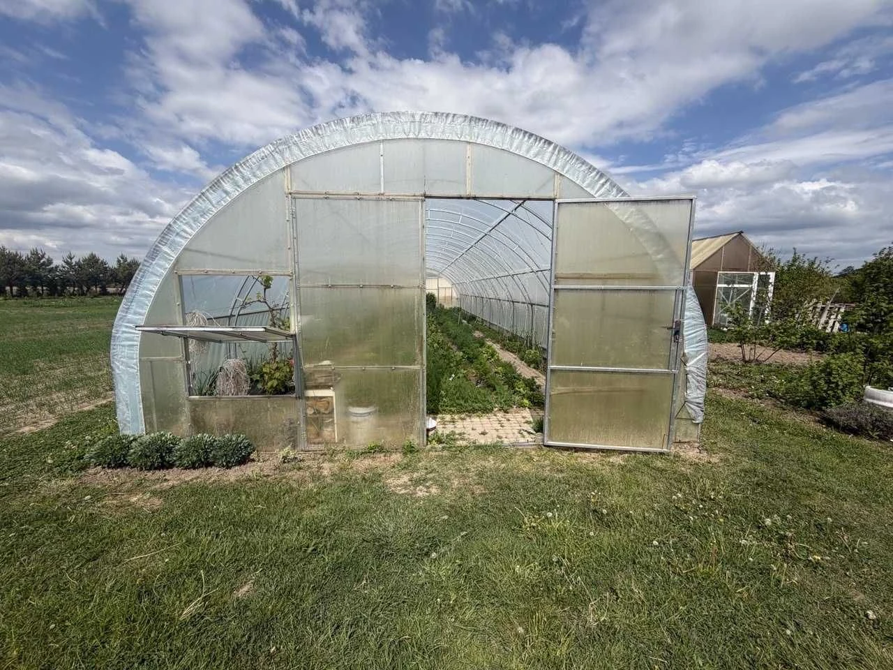 For Sale: Country Complex, 3 Hectares, 10 km from Vinnytsia