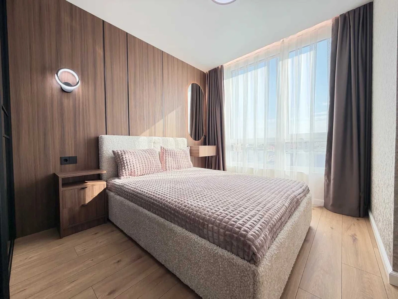 One-bedroom apartment in the city center