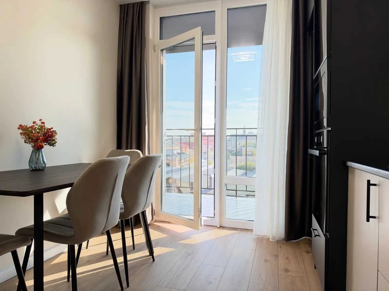 One-bedroom apartment in the city center