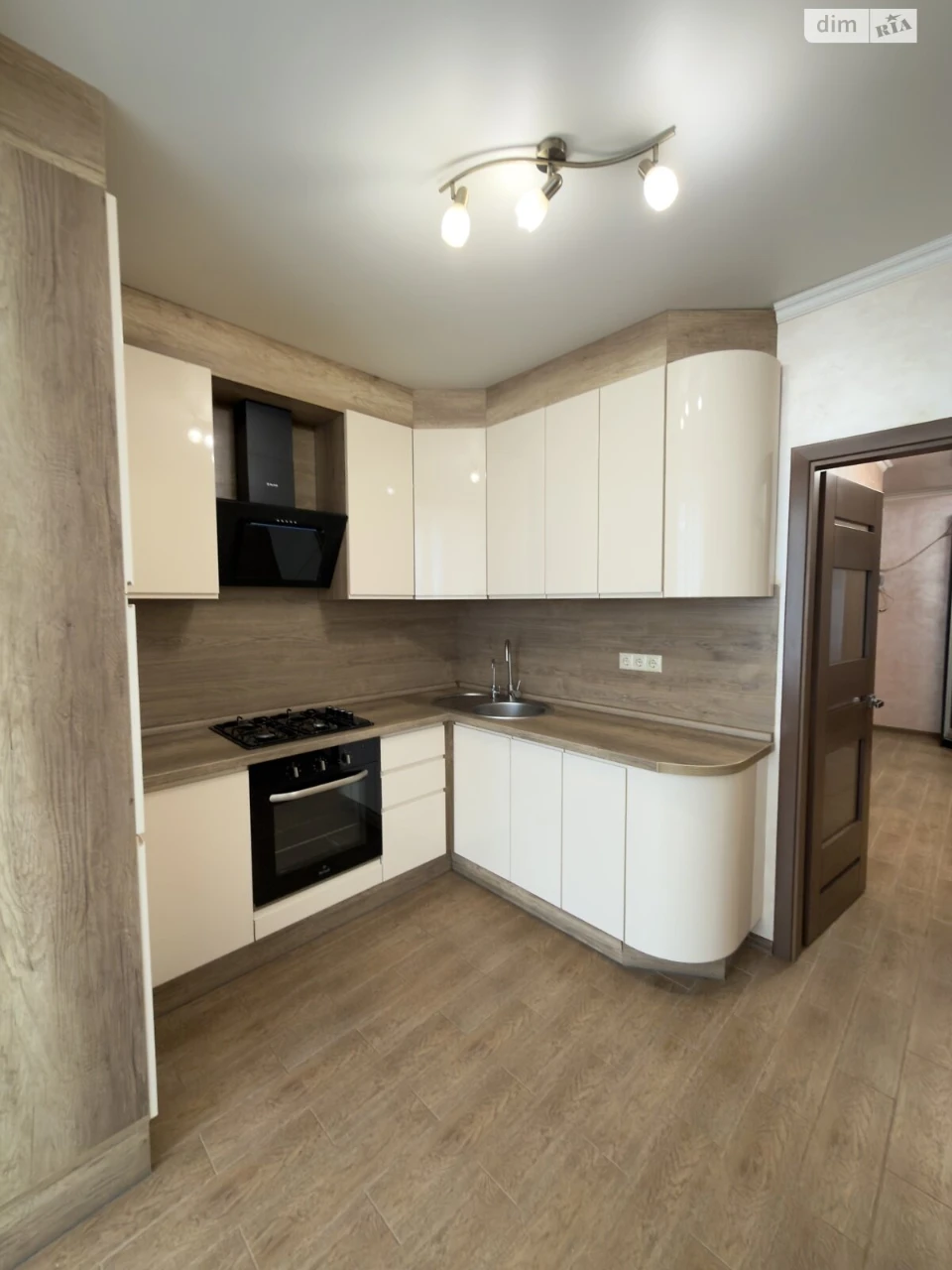 Apartment for Sale: Ozerna
