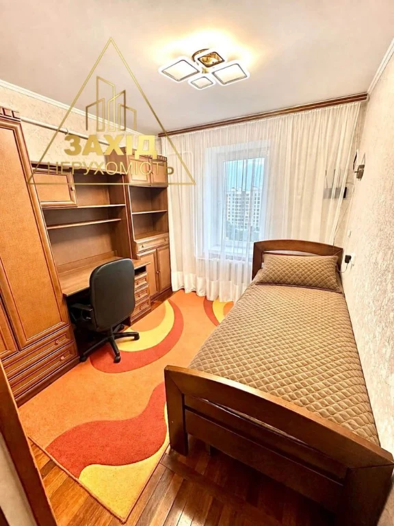 Трикімнатна квартира, 61,3 м², цегляний будинок, зручне розташування
