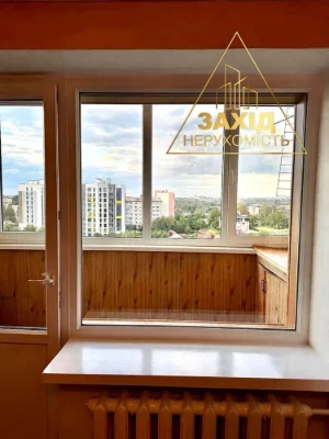 Трикімнатна квартира, 61,3 м², цегляний будинок, зручне розташування