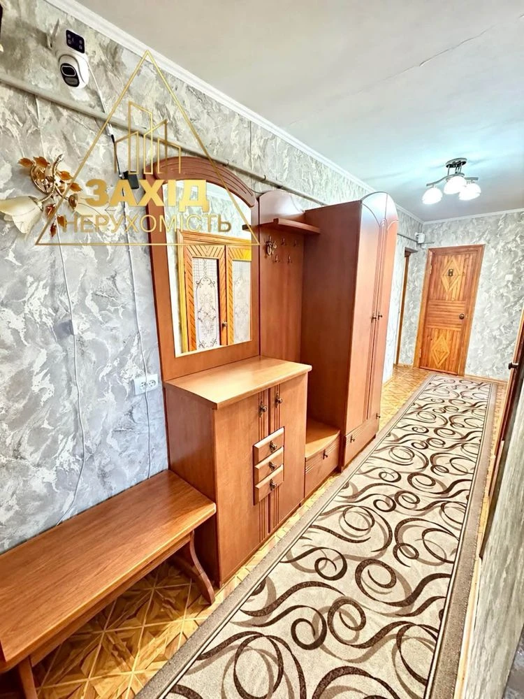 Трикімнатна квартира, 61,3 м², цегляний будинок, зручне розташування