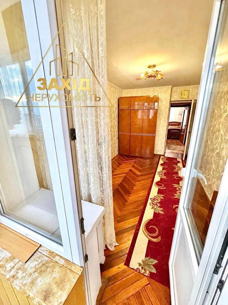 Трикімнатна квартира, 61,3 м², цегляний будинок, зручне розташування