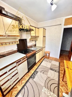 Трикімнатна квартира, 61,3 м², цегляний будинок, зручне розташування