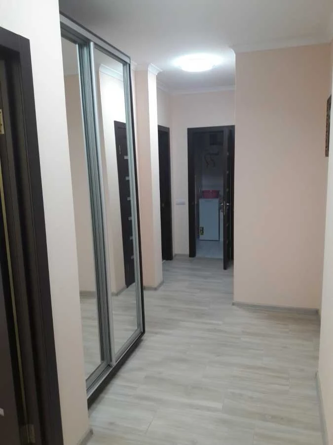 Rent 2-bedroom apartment (70 m²) in Kyiv, Шевченківський district