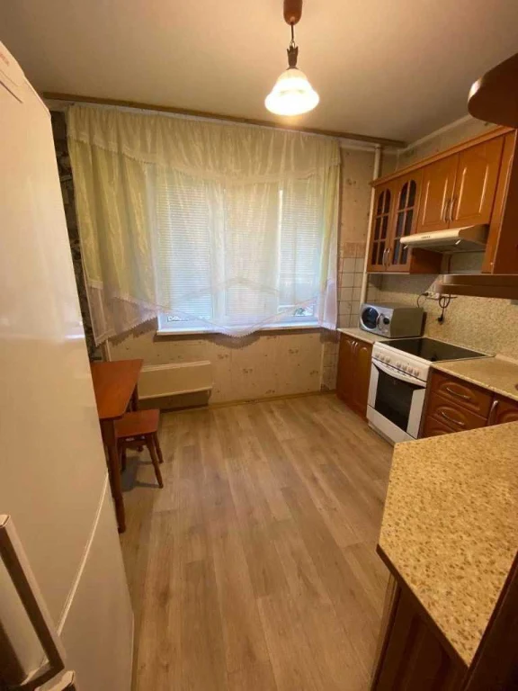 Сдается 3-комнатная квартира 74 м², ул. Академика Заболотного