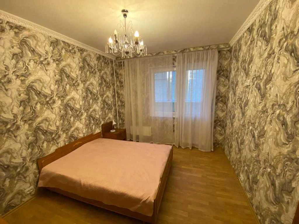 Сдается 3-комнатная квартира 74 м², ул. Академика Заболотного