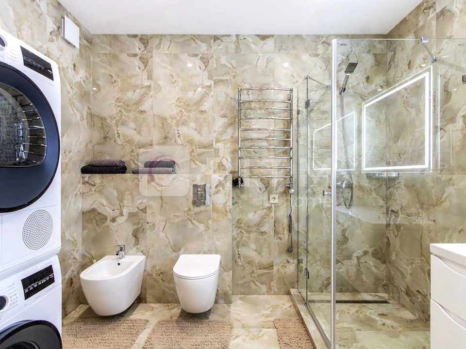Apartment. Ivano-Frankivsk, Sichovykh Striltsiv St.