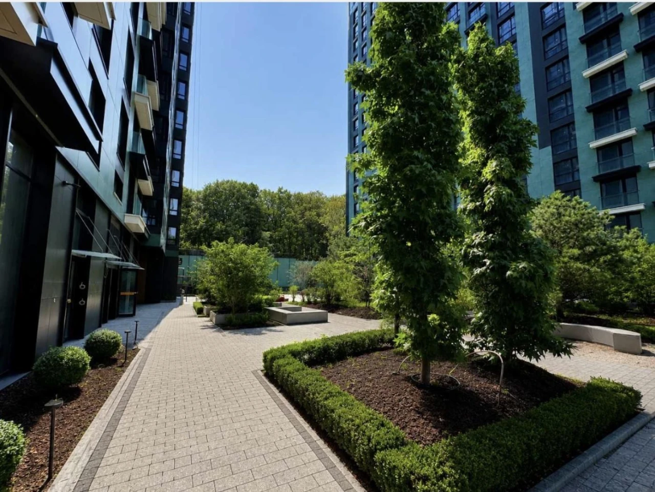 Продаж 2-кімнатної квартири 70 м², вулиця Старонаводницька