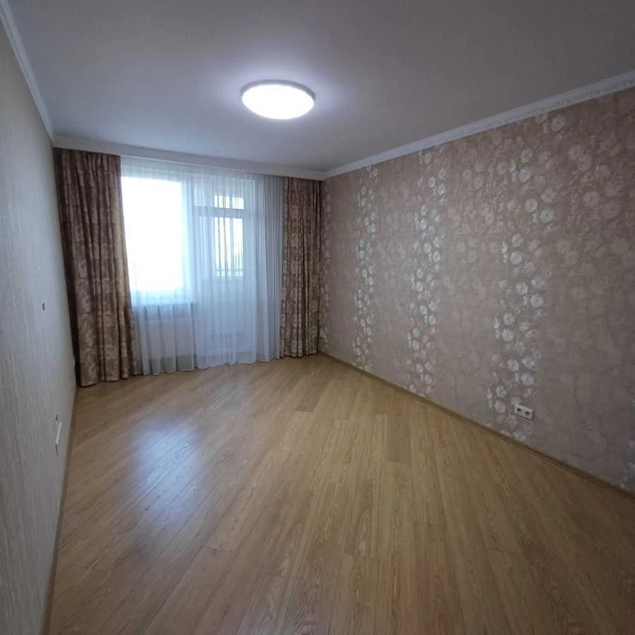 Продаж 3-кімнатній квартири 103.7 м², вулиця Михайла Донца, Ло