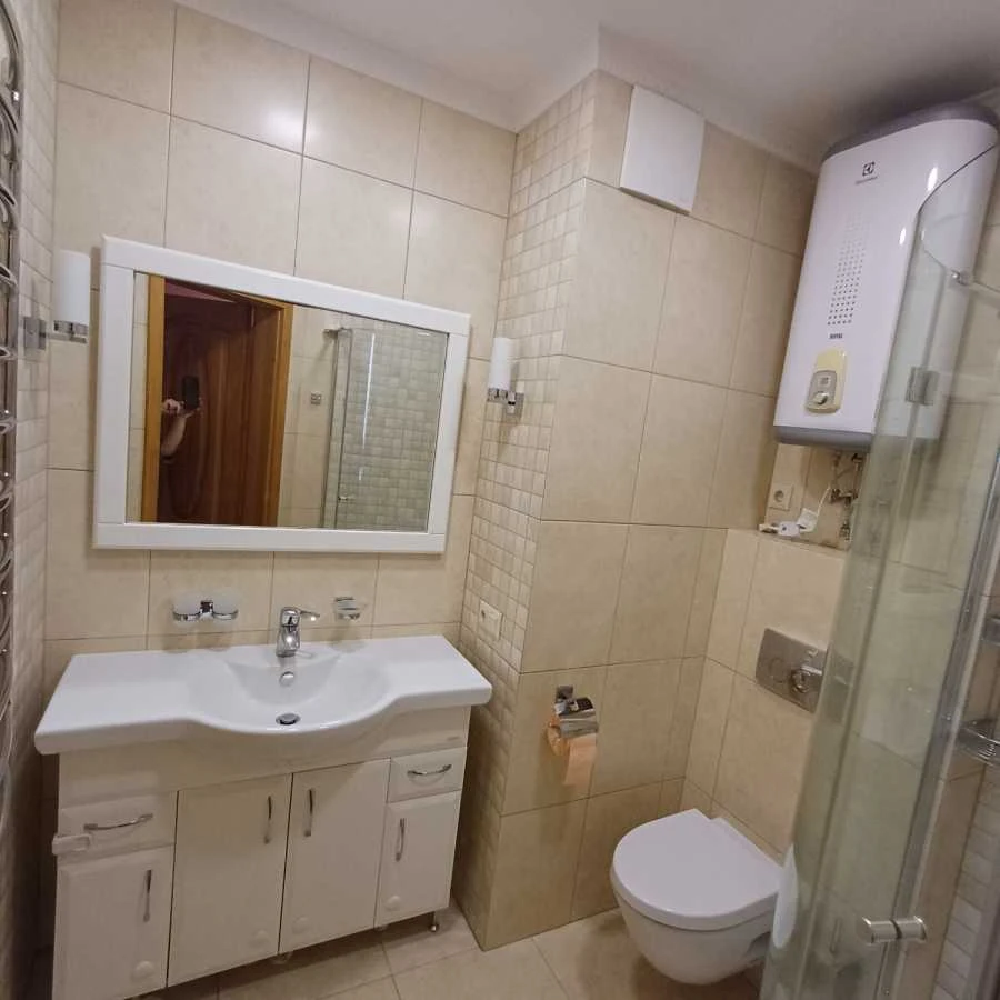 Продаж 3-кімнатній квартири 103.7 м², вулиця Михайла Донца, Ло