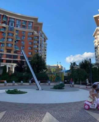 Продаж 3-кімнатній квартири 103.7 м², вулиця Михайла Донца, Ло