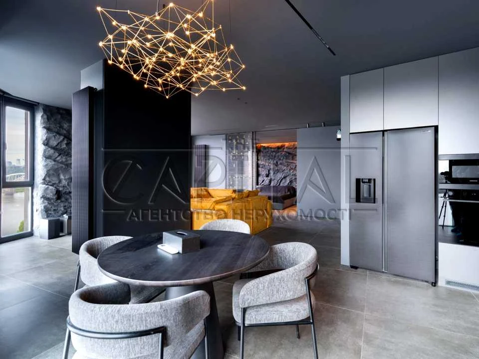 Apartment. Kyiv, Дніпровська набережна, вул.