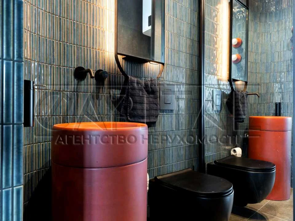 Apartment. Kyiv, Дніпровська набережна, вул.