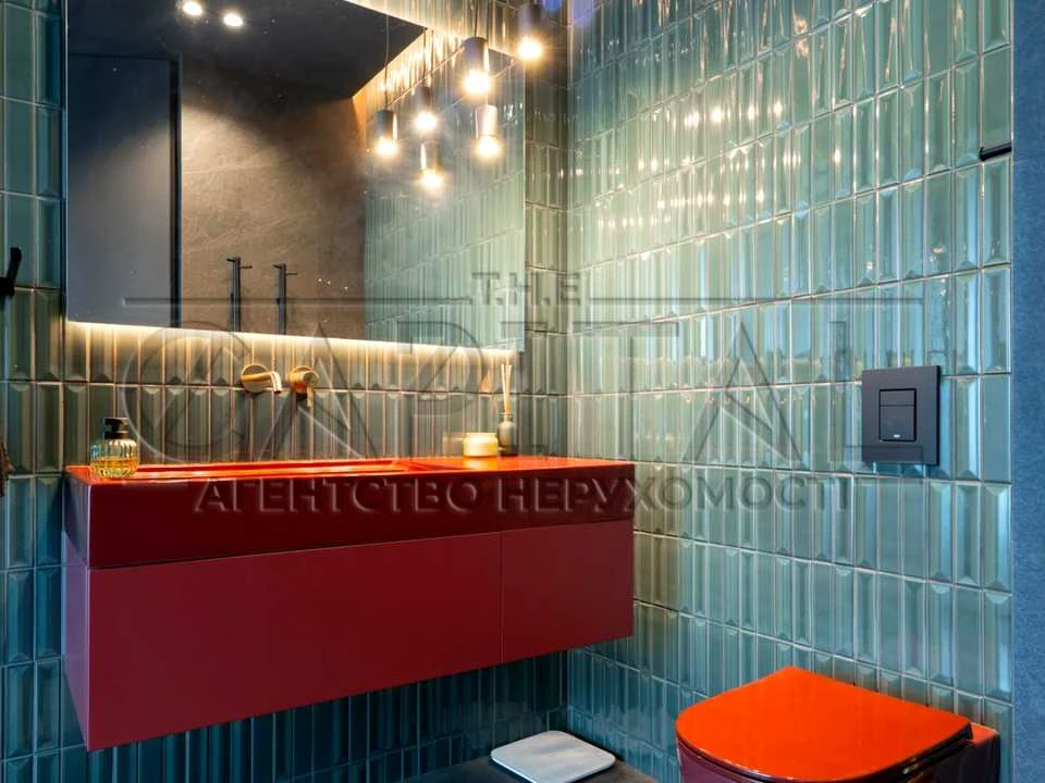 Apartment. Kyiv, Дніпровська набережна, вул.